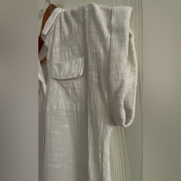 Thread & Supply White Short Sleeve Button Down Shirt 100% Cotton Size S - Picture 9 of 12